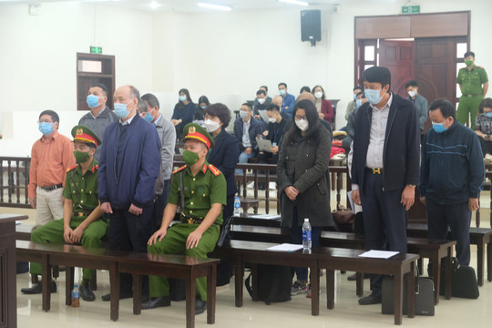 Xét xử phúc thẩm 12 bị cáo trong vụ án tại Công ty Gang thép Thái Nguyên