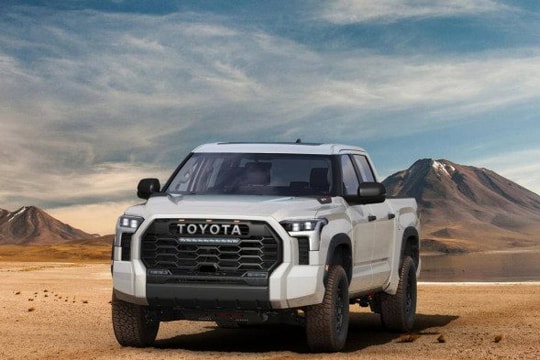 Toyota Tundra 2022 chốt giá từ 815 triệu đồng