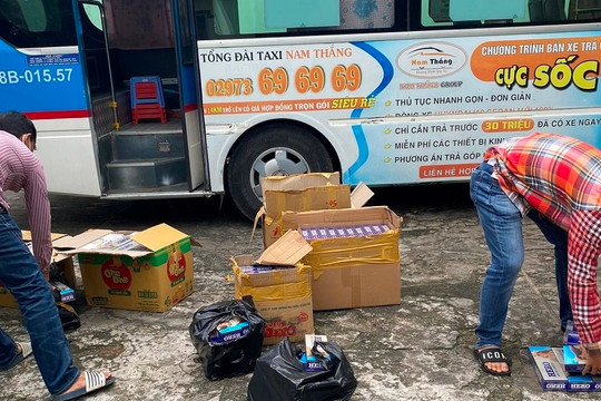Kiên Giang: Phát hiện xe khách vận chuyển lượng lớn thuốc lá nhập lậu