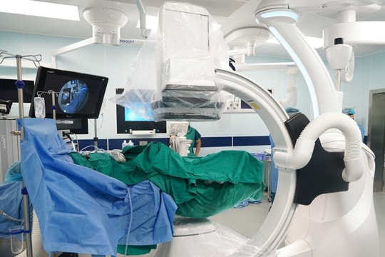 Vinmec tái tạo chính xác dây chằng chéo trước khớp gối với phương pháp “ánh xạ giải phẫu” độc quyền