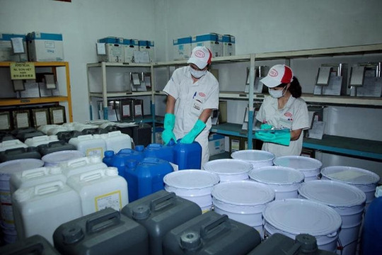 Doanh nghiệp ngành hóa chất vươn lên mạnh mẽ giữa đại dịch