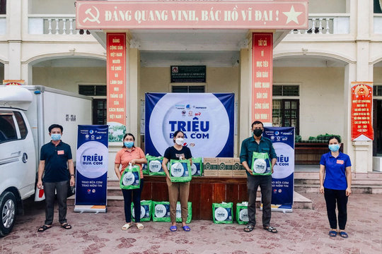 Triệu nụ cười cùng PepsiCo Foods - Nâng cao giá trị “Lá lành đùm lá rách"
