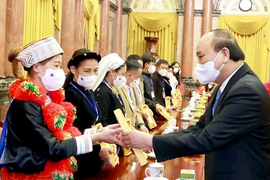 Chủ tịch nước: Coi xây dựng đội ngũ người có uy tín là "nhiệm vụ đặc biệt”