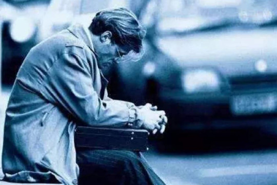 'Hai không chạm, hai không nói” - có nghĩa gì đối với người trên 50 tuổi? Biết sớm hưởng lợi sớm