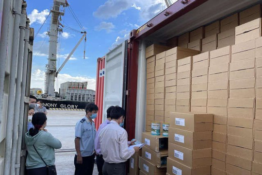 Từ vụ “tắc” lô hàng hơn 22.000 hộp sữa viện trợ, công tác kiểm tra chuyên ngành cần thay “áo mới”
