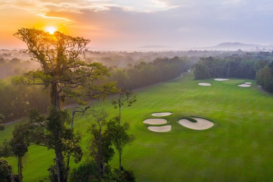 Vietnam Airlines và Vinpearl tiên phong khởi động mô hình du lịch khép kín với giải golf “Green Journey to Phú Quốc”
