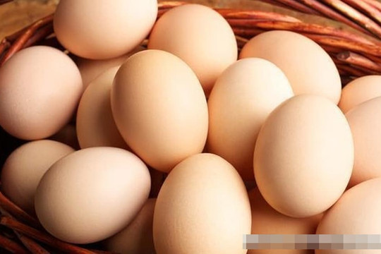 Khi mua trứng nên chọn loại vỏ nhám hay nhẵn? Chị bán trứng: Nhiều người đã chọn nhầm