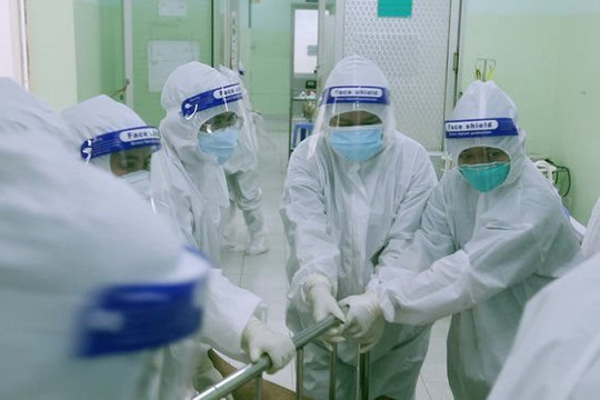 TP Hồ Chí Minh: Bệnh viện dã chiến kín giường điều trị F0