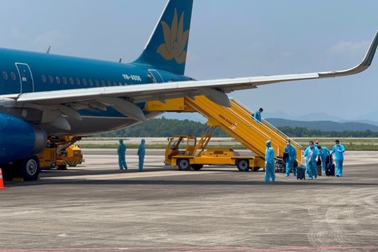 Đề xuất giảm 50% thuế bảo vệ môi trường với nhiên liệu bay