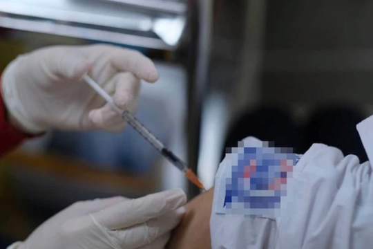 Nam sinh Bắc Giang tử vong sau tiêm vaccine do sốc phản vệ độ 4