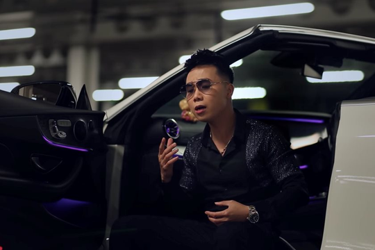 Ca sĩ Việt kiều Viet Lee tung MV “Khóc trong vô vọng”