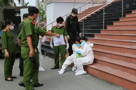 Bị cáo không đủ sức khỏe, hoãn xử vụ giết người, đổ bê tông