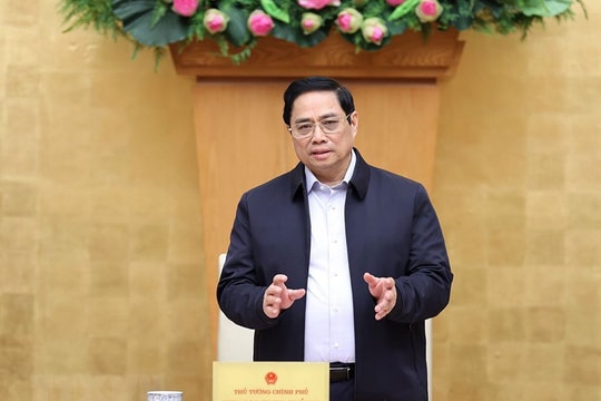 Thủ tướng: Rà soát việc bảo quản, tổ chức tiêm vaccine, thanh tra khắc phục sự cố