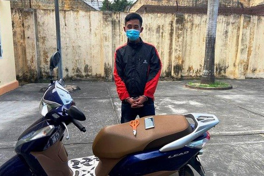 Thanh Hóa: Chặn đường, dùng kéo đe dọa cướp tài sản 