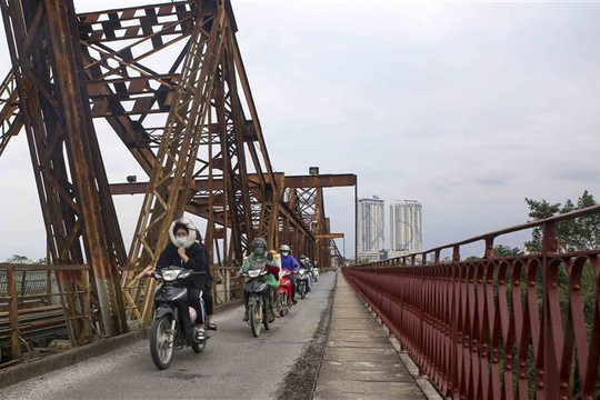 Bắc Bộ tiếp tục hanh khô, Nam Bộ triều cường xuống dần