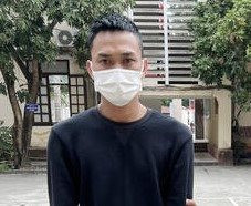Dùng dao đe dọa cướp tiền ngay tại cây ATM