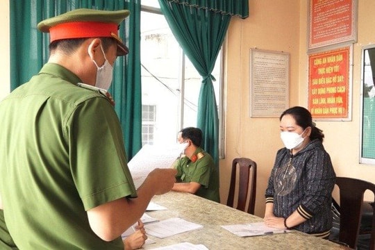 Bắt nguyên cán bộ Ngân hàng Phương Đông vì lừa đảo
