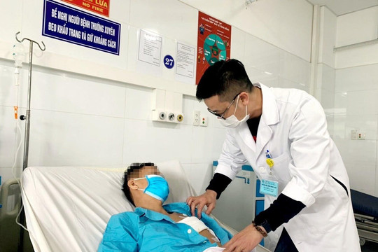 Bệnh viện Đà Nẵng cứu sống bệnh nhân bị dao đâm thấu tim