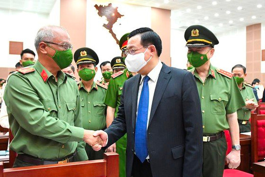 Công an phải kiểm soát nguy cơ lây nhiễm dịch khi mở cửa các đường bay quốc tế