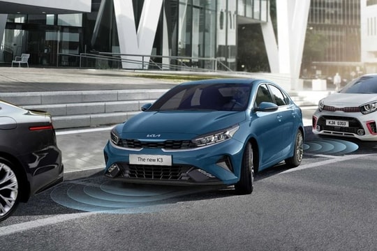 Kia K3 có thêm phiên bản 2.0 Premium tại Việt Nam