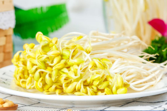 Tổ chức y tế kêu gọi: hãy dừng ngay việc ăn '1 vàng 2 xanh', hay còn gọi là 'chất gây' ung thư gan, người bị bệnh gan nên lưu ý