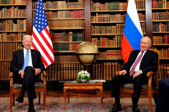  Tổng thống Nga - Mỹ điện đàm về vấn đề Ukraine trước thềm Năm mới