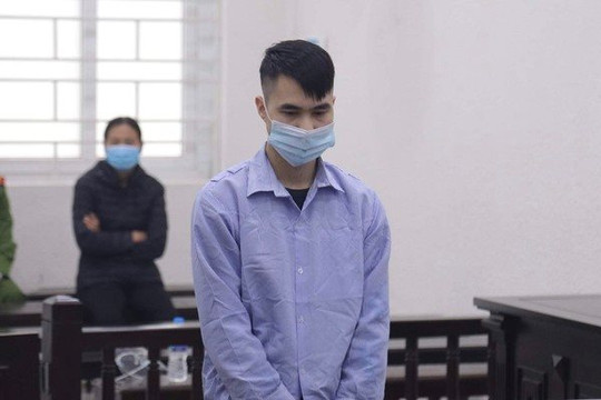 Gã trai 9x ở Hà Nội lĩnh án tù vì livestream các cô gái khoả thân để thu tiền