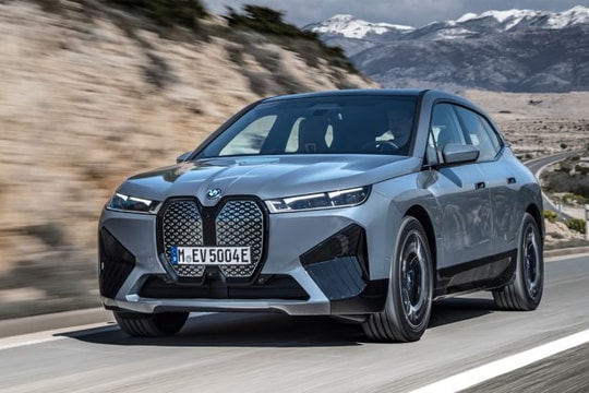BMW chuẩn bị ra mắt SUV điện iX M60