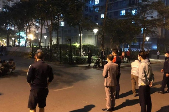 Rơi tầng 22 chung cư ở Hà Nội, bé trai lớp 6 tử vong thương tâm