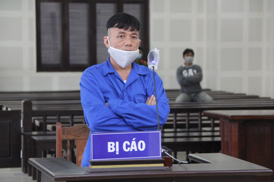 Tự nhận “lo” được thủ tục đất đai để chiếm đoạt tiền tỷ