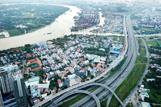 Vùng kinh tế trọng điểm phía Nam bước đi vững chắc giữa COVID-19