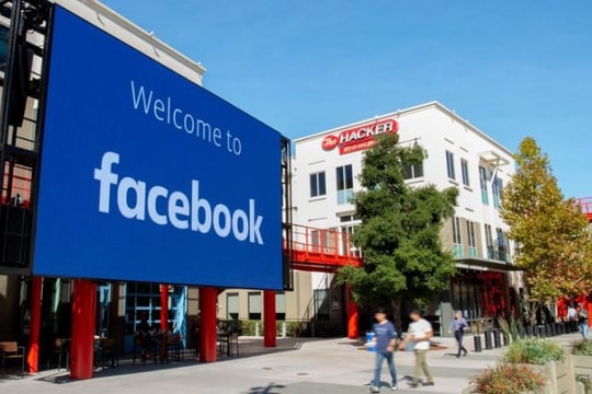 Facebook chính thức thua cuộc trong trận chiến 10 năm
