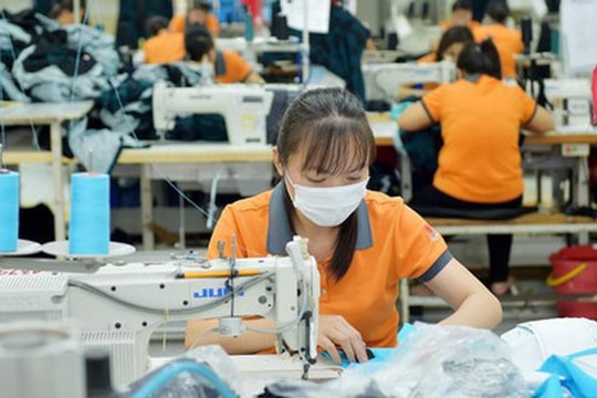 Ngành dệt may nỗ lực vượt COVID, “hái quả ngọt” trong bình thường mới