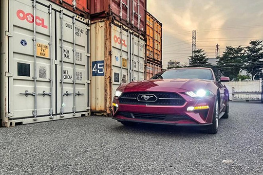 Ford Mustang mui cứng về Việt Nam