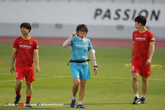 Sau AFF Cup 2020, ĐT Việt Nam chia tay “thần y” Choi Ju-young và Trợ lý Kim Tae-min