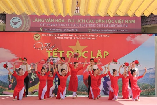Nhiều hoạt động chào năm mới đặc sắc tại Làng Văn hóa - Du lịch các dân tộc Việt Nam