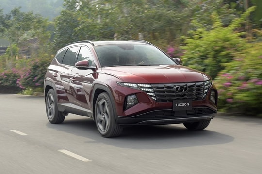 Hyundai Tucson 2022 ra mắt tại Việt Nam, giá từ 825 triệu đồng