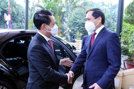 Bộ trưởng Ngoại giao Lào thăm chính thức Việt Nam
