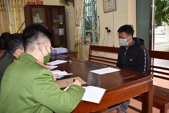 Nam thanh niên rao bán súng trên mạng xã hội