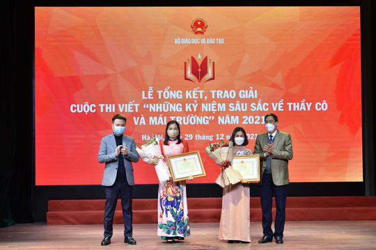 Cô giáo Hà Nội giành giải nhất cuộc thi viết “Những kỷ niệm sâu sắc về thầy cô và mái trường”