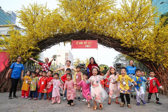 Bộ Văn hóa đề nghị tạm dừng bắn pháo hoa, tổ chức lễ hội 2022