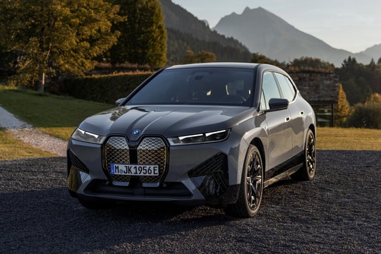 BMW iX M60 trình làng
