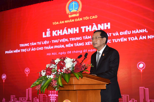 Chủ tịch Quốc hội Vương Đình Huệ làm việc với TANDTC và bấm nút khai trương công trình về ứng dụng công nghệ thông tin