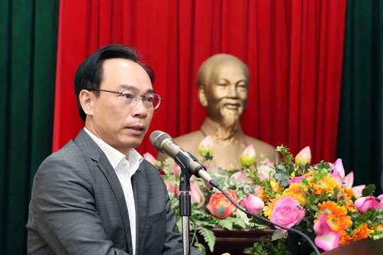 Xây dựng hệ thống cơ sở dữ liệu về việc làm của sinh viên