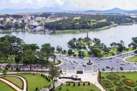 Đà Lạt và 2 điểm đến ở Việt Nam được trao giải thưởng Thành phố Du lịch sạch ASEAN 2022