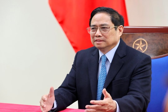 2 Thủ tướng Việt Nam-Trung Quốc trao đổi giải quyết vấn đề ách tắc hàng hóa tại cửa khẩu