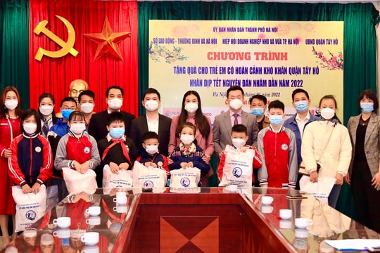 T&T Group trao quà cho trẻ em khó khăn tại ﻿﻿Hà Nội