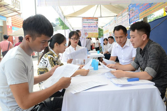 Người lao động thời COVID-19: Cơ hội việc làm từ thích ứng