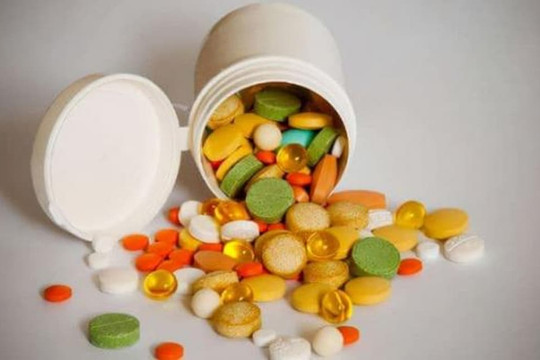 Người phụ nữ 28 tuổi đòi uống vitamin bổ sung, nửa tháng thì bị suy gan, bác sĩ: Cảnh báo đây là bài học cho mọi người