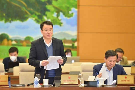 UBTVQH quyết định bổ sung kế hoạch đầu tư vốn đầu tư công trung hạn 2021-2025